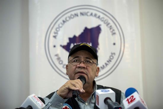 Álvaro Leiva tras cancelación: «La sanguinaria y corrupta tiranía ha condecorado a la ANPDH»