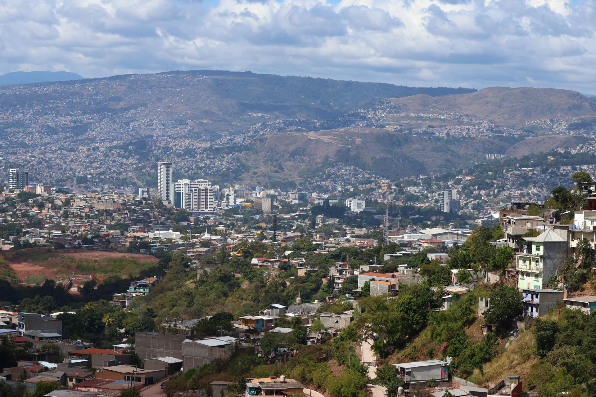 Economía y seguridad, los principales retos del nuevo Gobierno de Asfura en Honduras