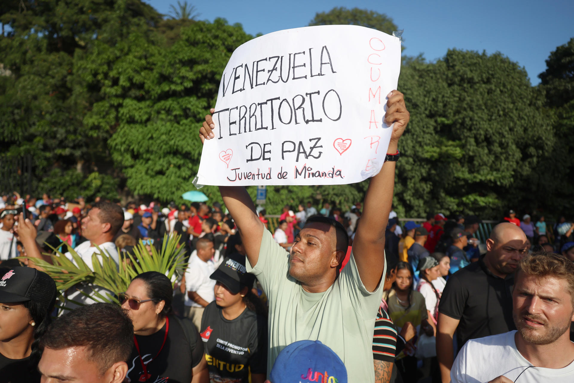 Maduro dice que «persiguen, golpean, desaparecen y torturan» a jóvenes venezolanos en EEUU