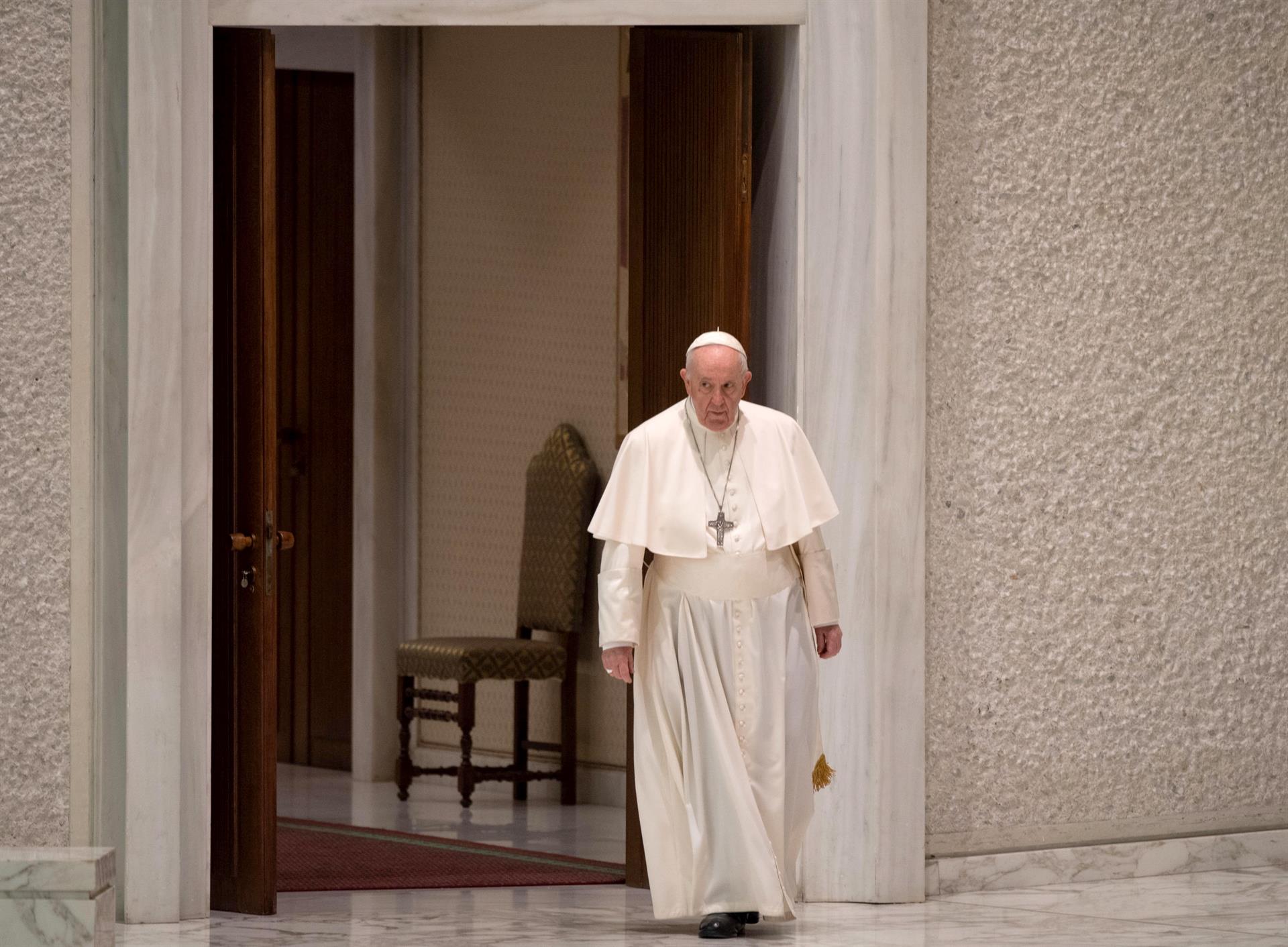 El papa acude a la embajada rusa ante la Santa Sede para expresar preocupación por la guerra en Ucrania