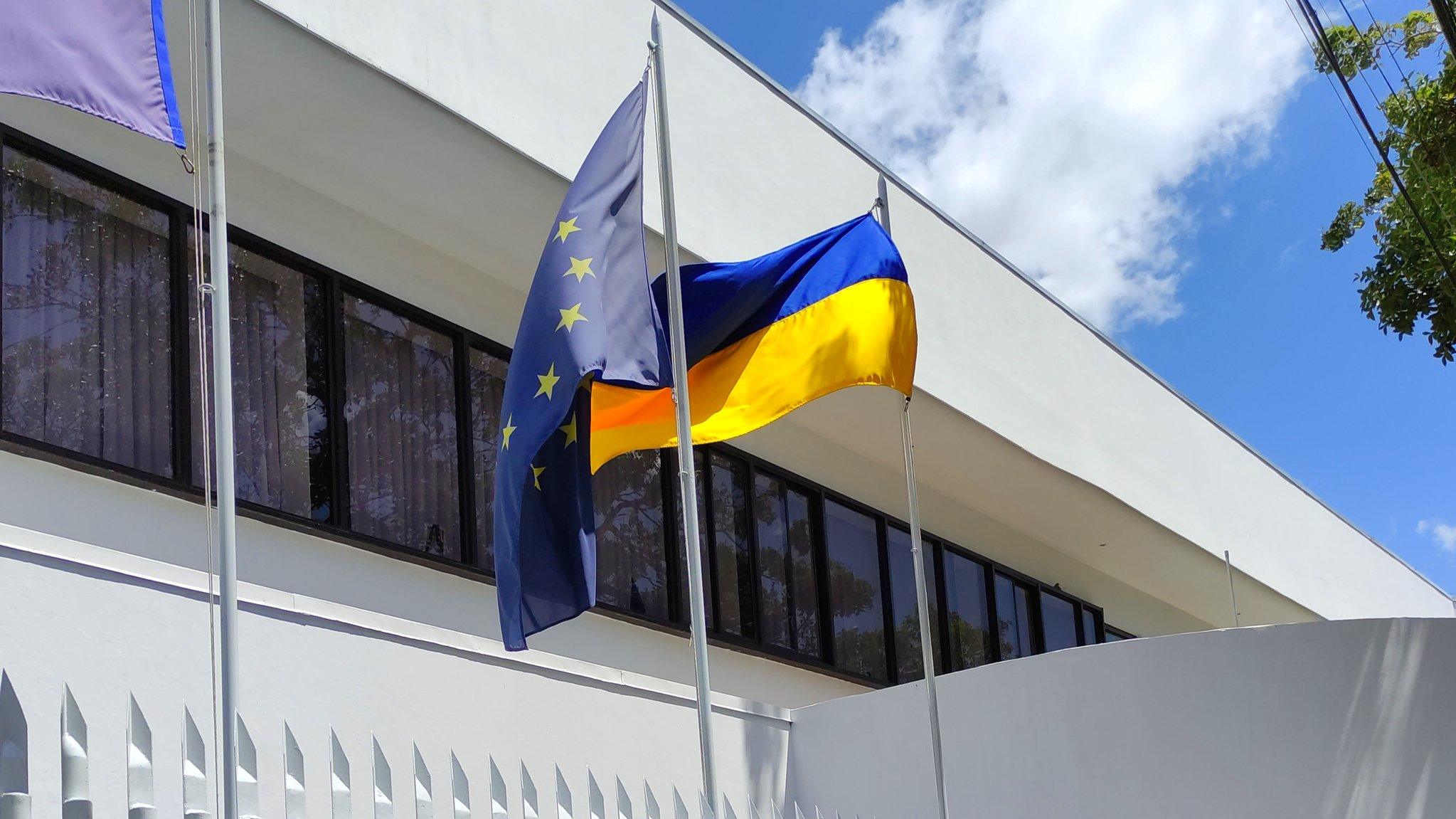 La Unión Europea iza la bandera de Ucrania en Nicaragua, país aliado de Rusia