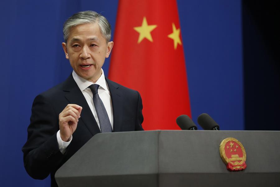 China pide respeto a sus «intereses y critica las sanciones a Rusia