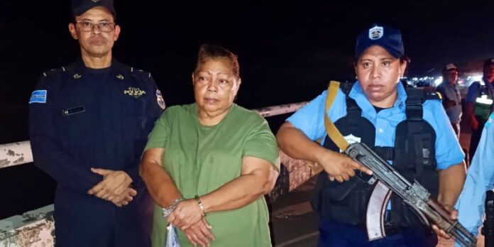 Nicaragua entrega a El Salvador a supuesta pandillera de la MS-13