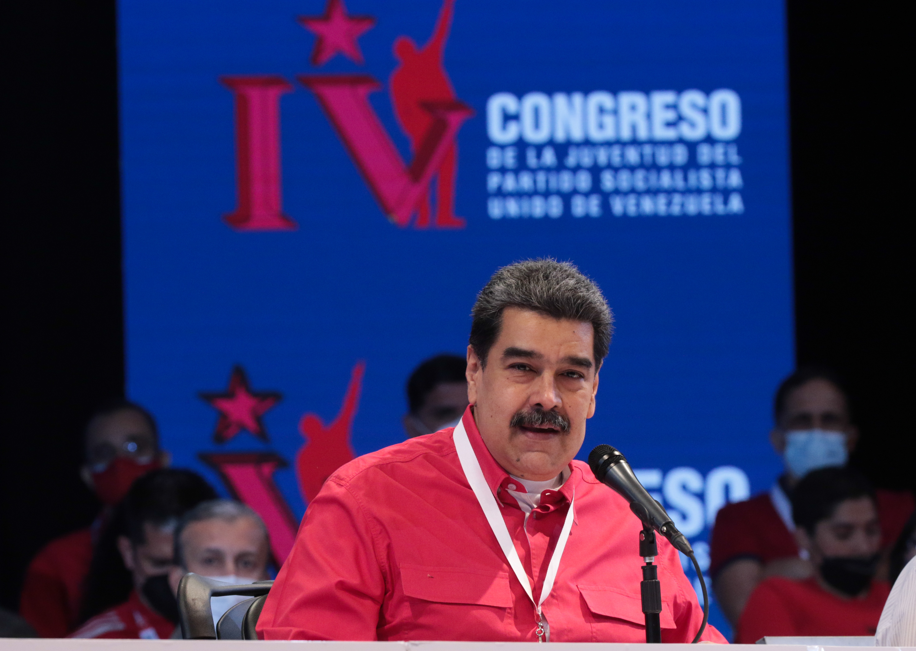 Maduro admite que la «narcopolítica» ha penetrado al chavismo y pide «máximo castigo» a los responsables
