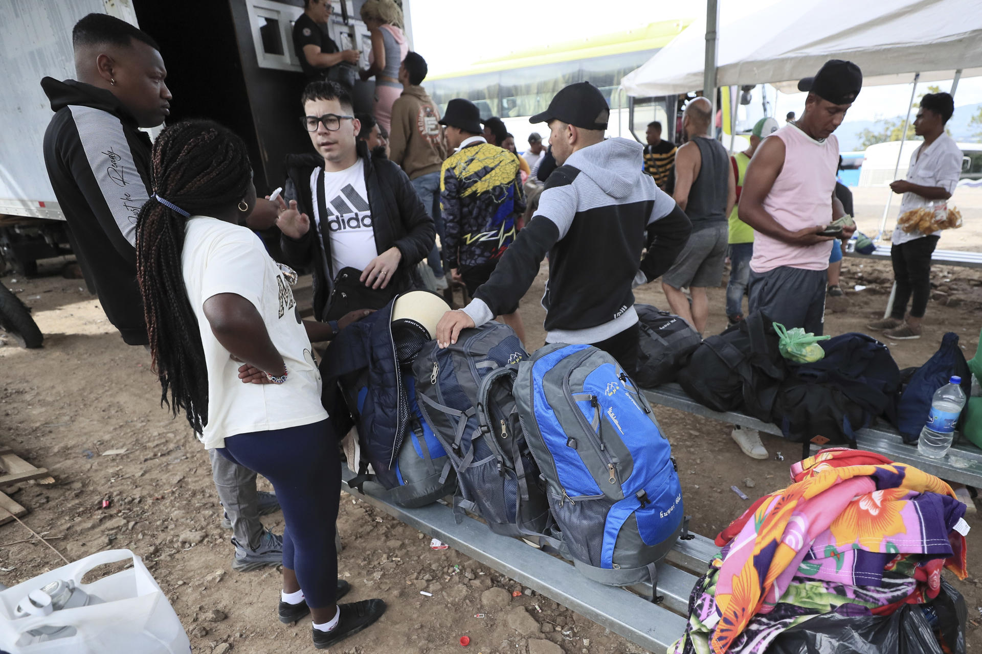 Piden «responsabilidad compartida» ante más de 276.000 migrantes que han cruzado Honduras