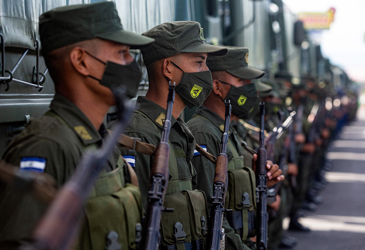 Mueren soterrados tres soldados del Ejército durante desactivación de municiones