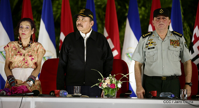 El Ejército de Nicaragua “se convirtió en una vergüenza nacional” y “es un títere de la dictadura”, critica Paul Reichler