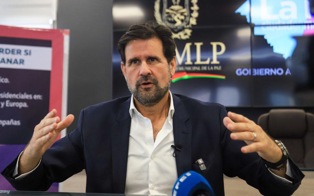 Experto español advierte que las democracias latinoamericanas van «camino al cementerio»