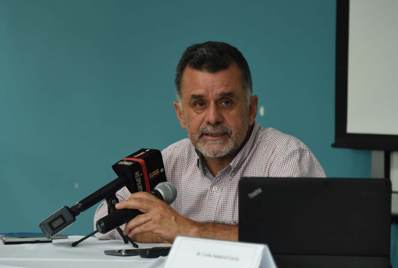 UCR pide a la Cancillería tica que averigüe por qué Ortega no permitió el ingreso de su catedrático a Nicaragua