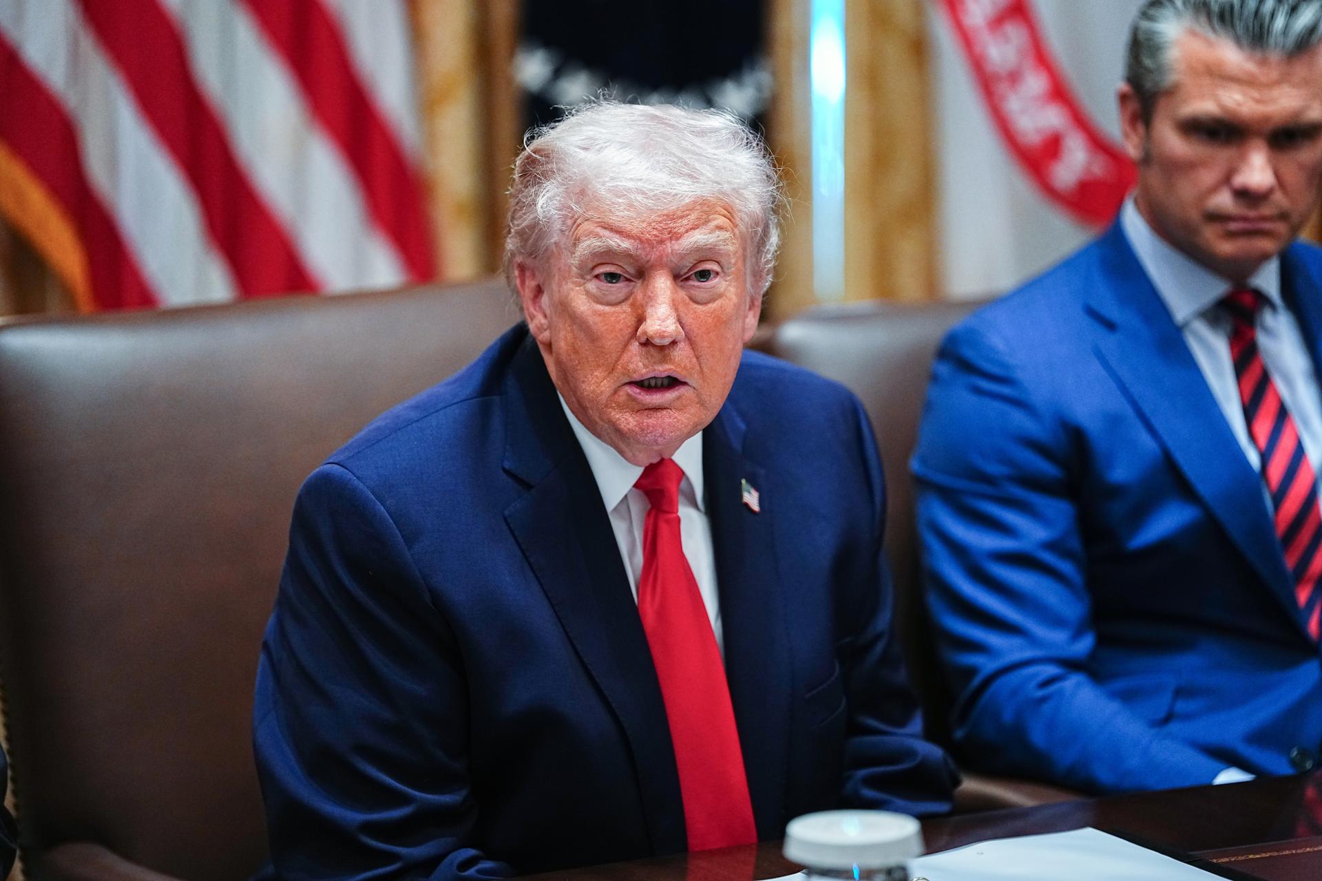 Trump dice que «Cuba no podrá sobrevivir» tras ordenar asfixia petrolera a la isla