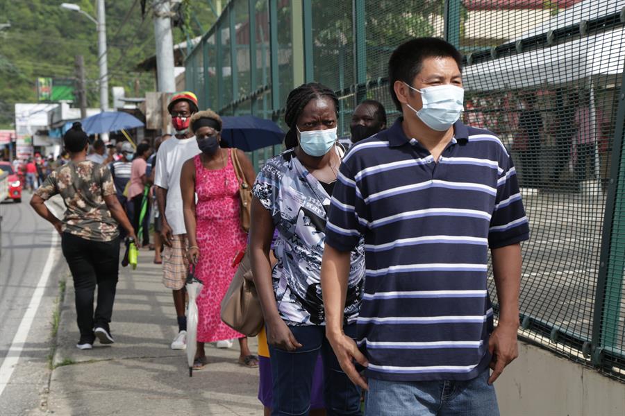 La OPS advierte que la pandemia no ha terminado, pero deja a cada país su manejo