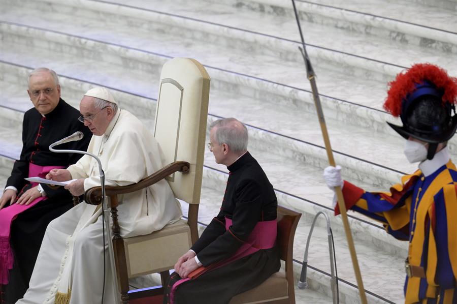 El papa Francisco critica la guerra en Ucrania y en el mundo, porque «destruye a todos»