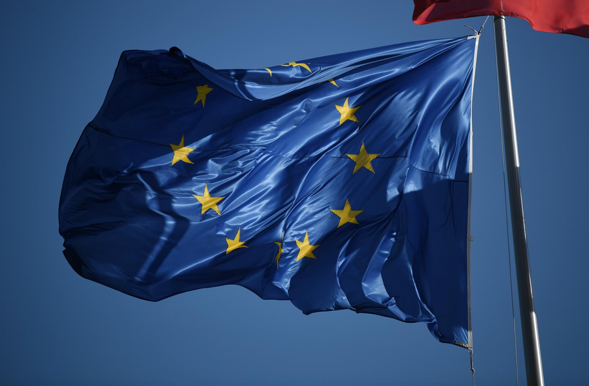 Bruselas propone facilitar el permiso de residencia para migrantes en toda la Unión Europea