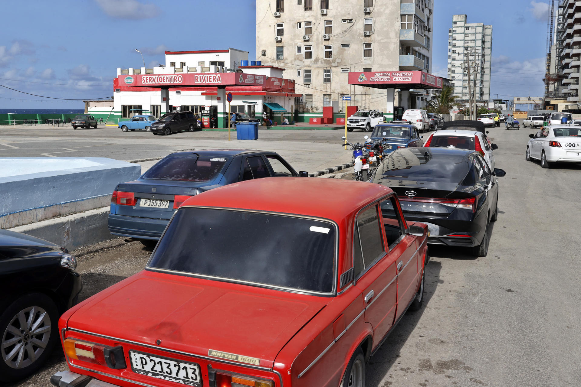 China condena las medidas de EE.UU. contra el abastecimiento energético de Cuba