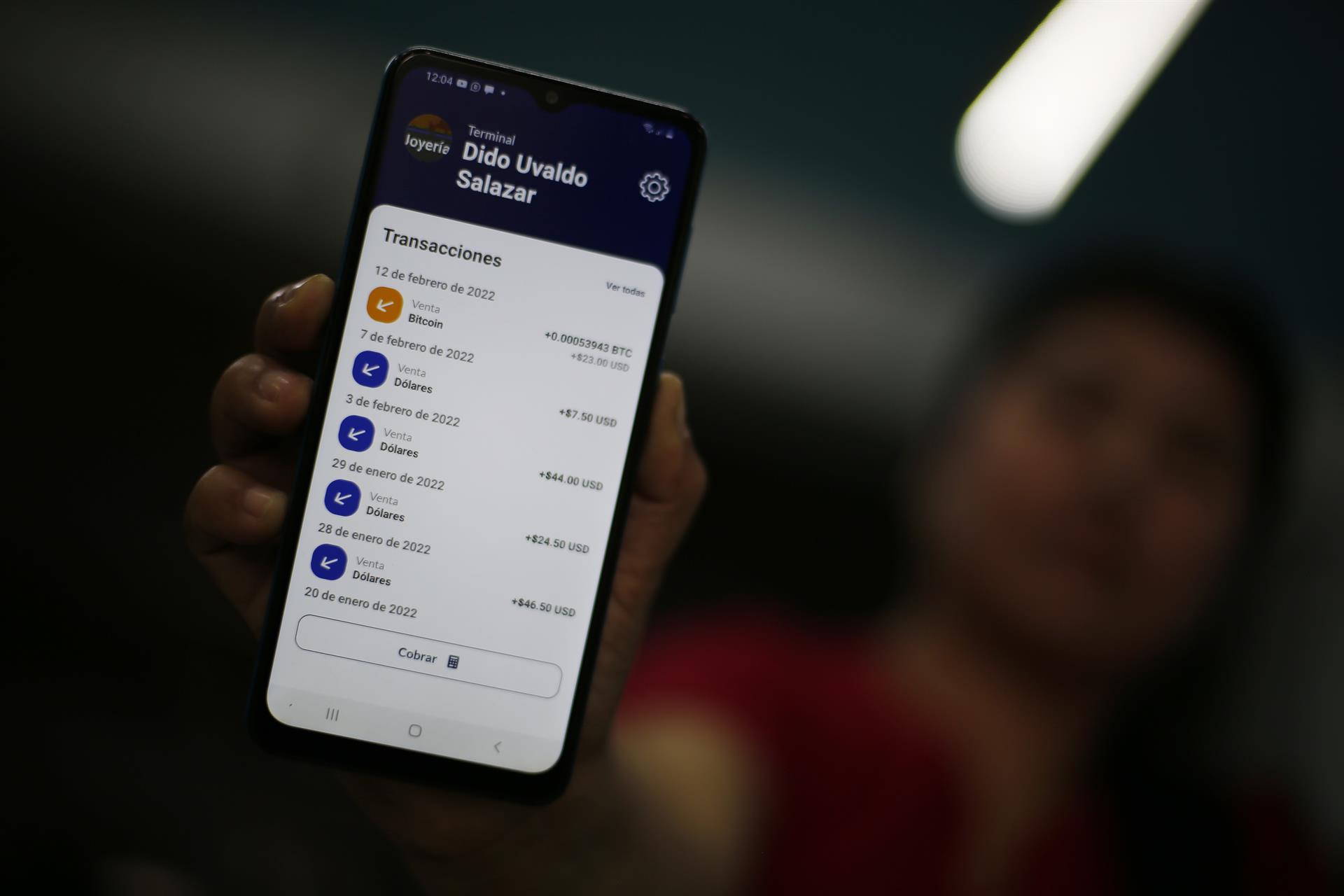 Costa Rica da pasos hacia el uso de criptomonedas con primera billetera electrónica local