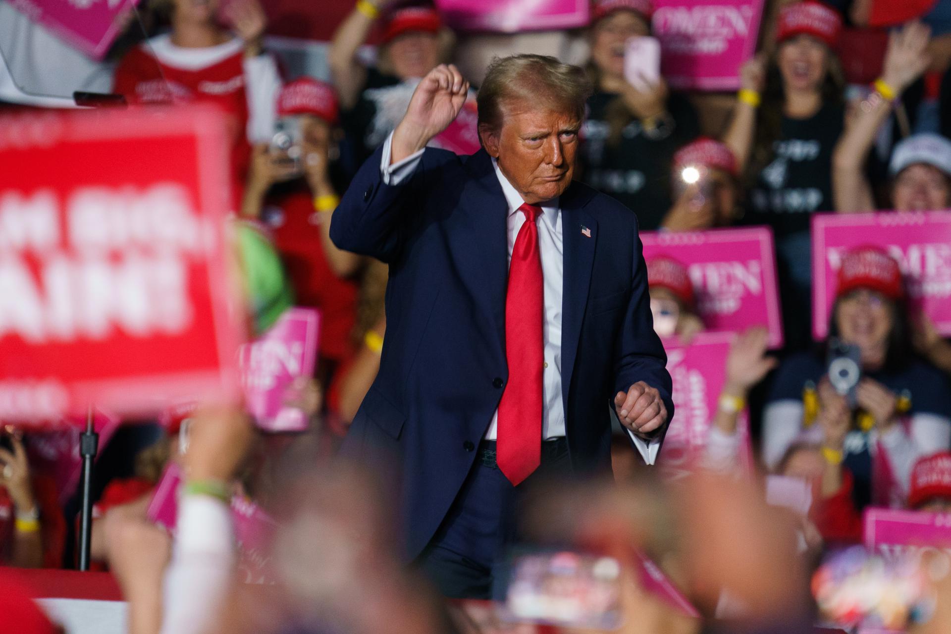 En vivo | Trump aventaja en todos los estados clave y las opciones de Harris se desvanecen