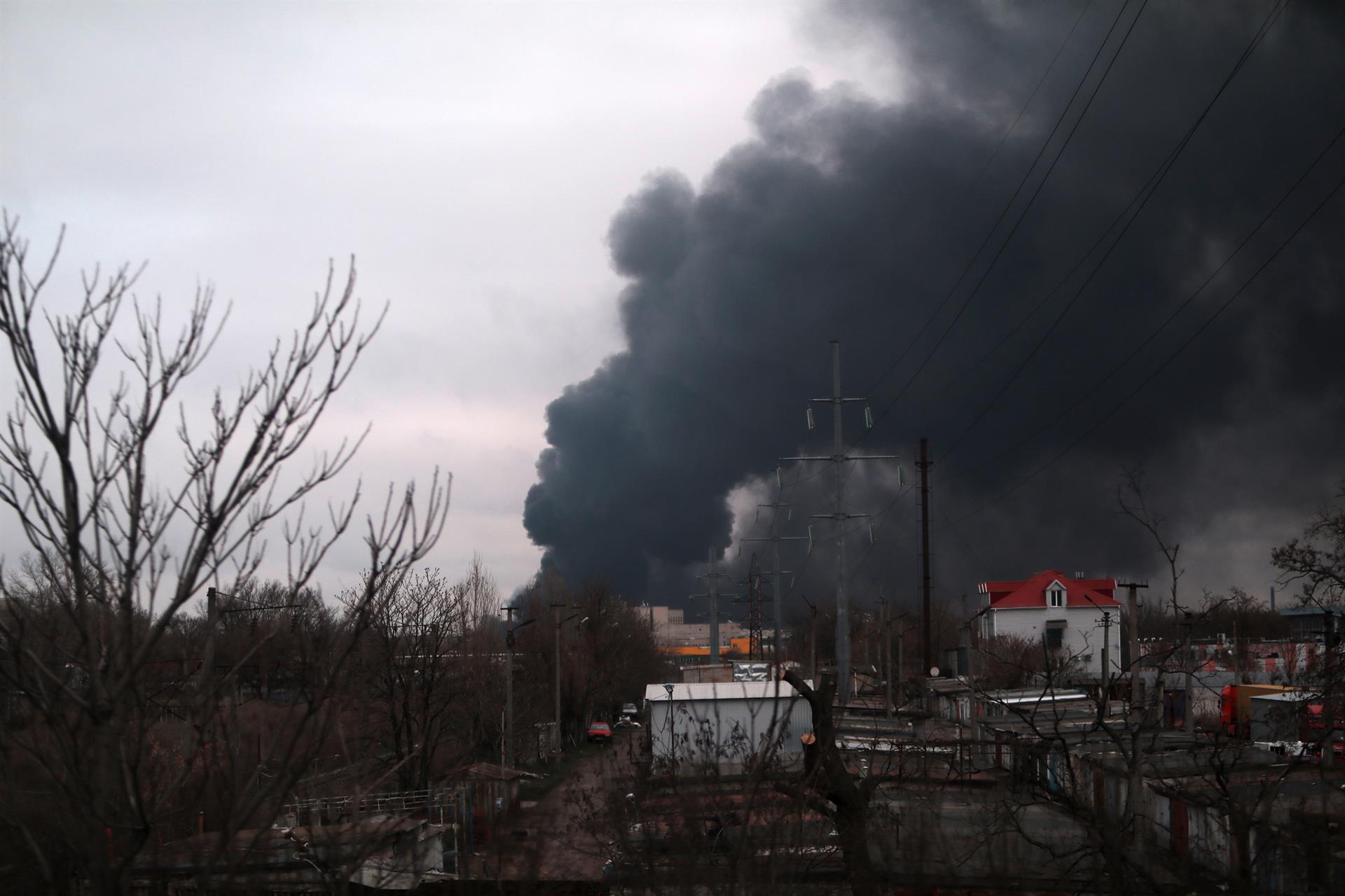 Rusia lanza 20 misiles contra Ucrania desde el mar y Kiev denuncia que quieren destruir sus infraestructuras