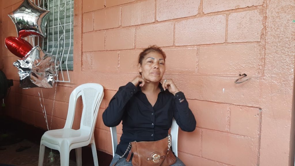 Madre de universitaria acusa a exnovio por femicidio, pero la Policía se niega a investigarlo