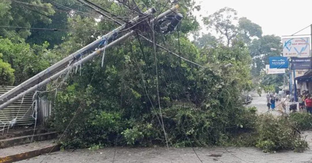 Fuertes vientos causan daños en varias viviendas de Masaya