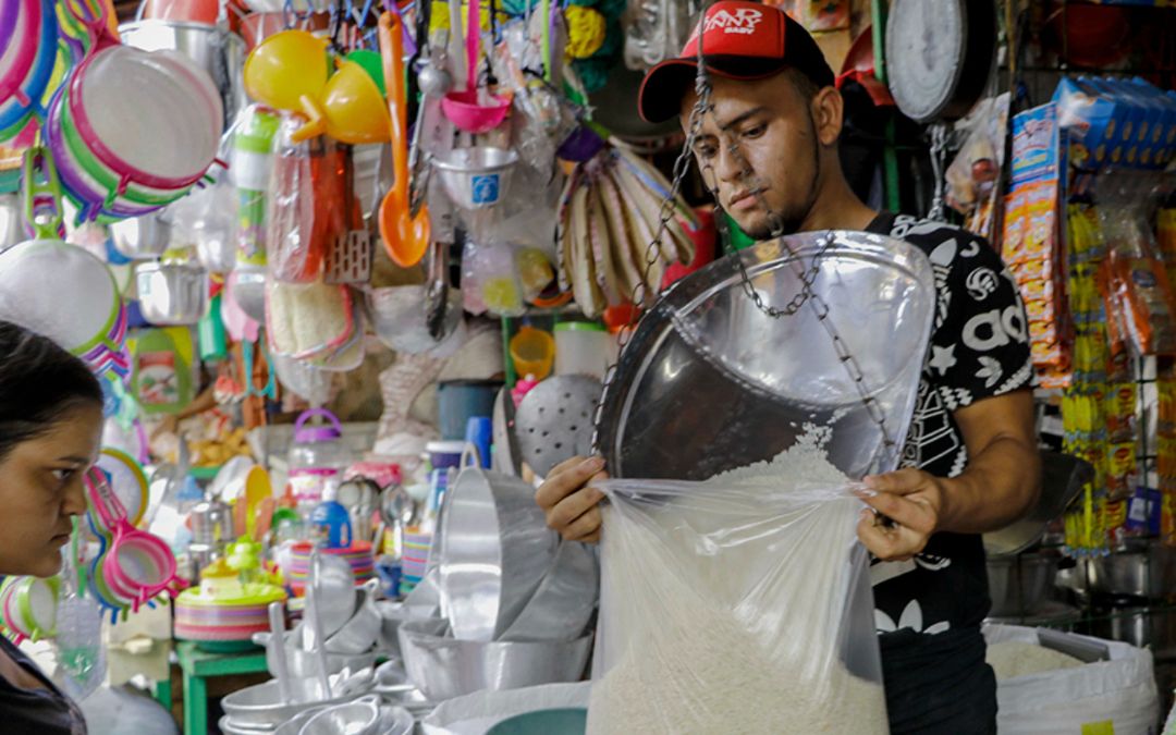 El precio de la canasta básica incrementó 7.4%