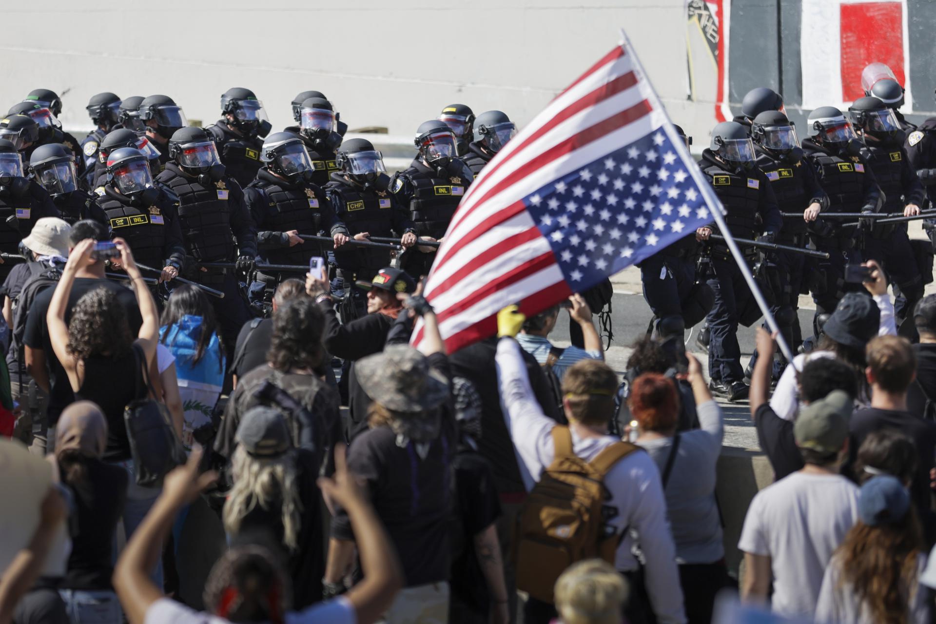 Trump dice que las protestas en Los Ángeles «fortalecen» su determinación de deportar