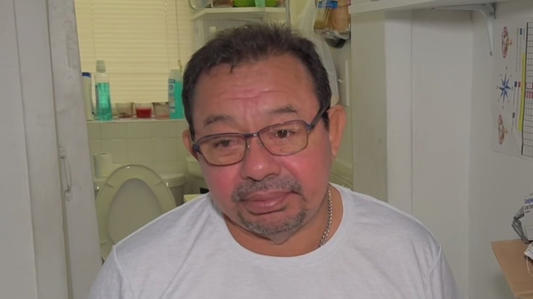 Donald Alvarenga, uno de los 222 desterrados, está grave en un hospital de Miami
