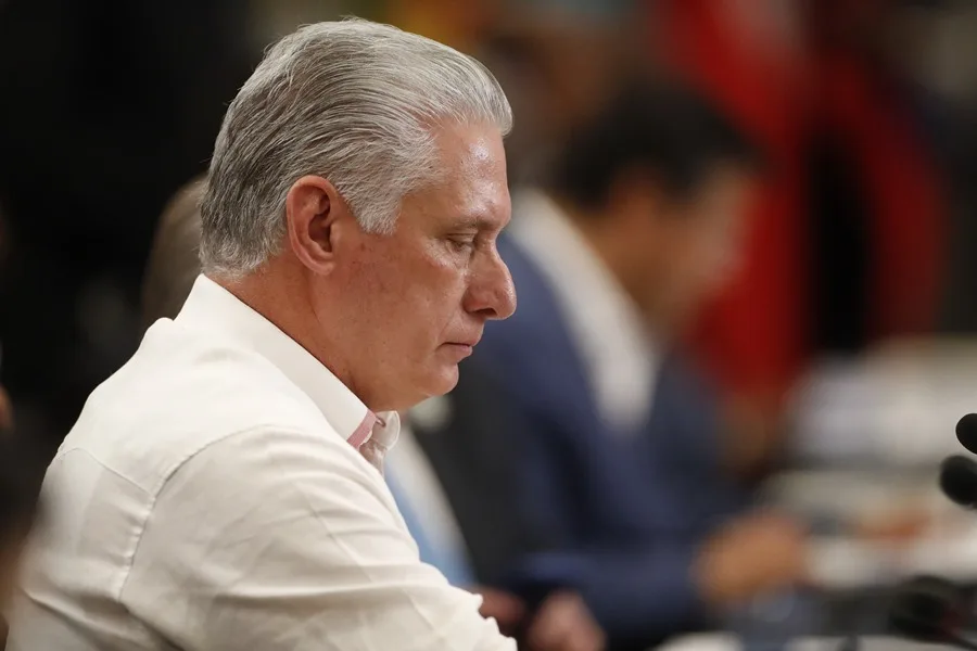 Díaz-Canel dice que los cubanos «morirían» por defender a Cuba de una invasión de EE.UU.