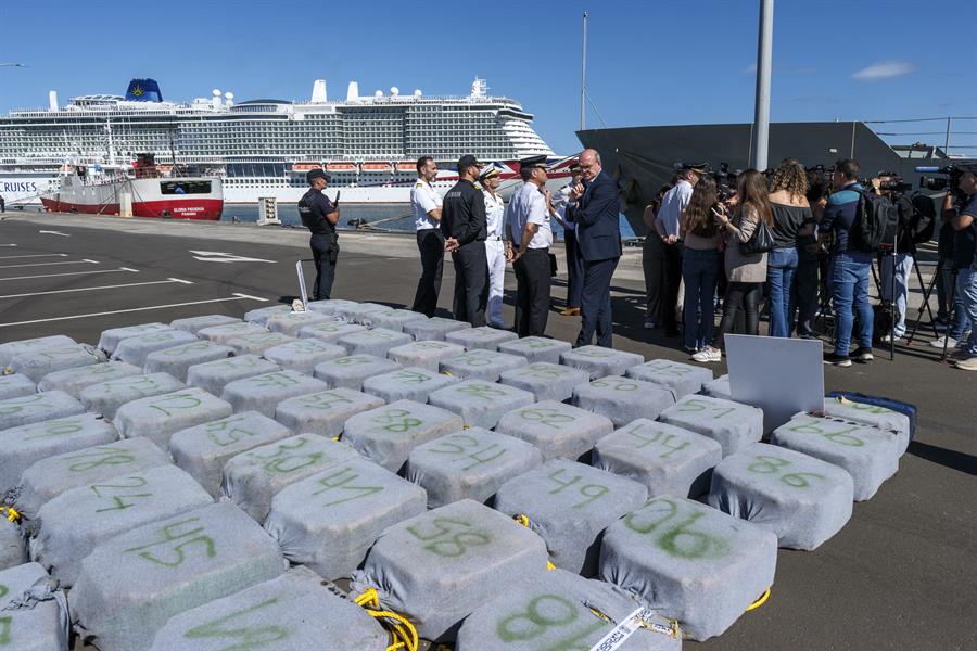 Policía española intercepta un barco panameño con 4.500 kilos de cocaína en el Atlántico