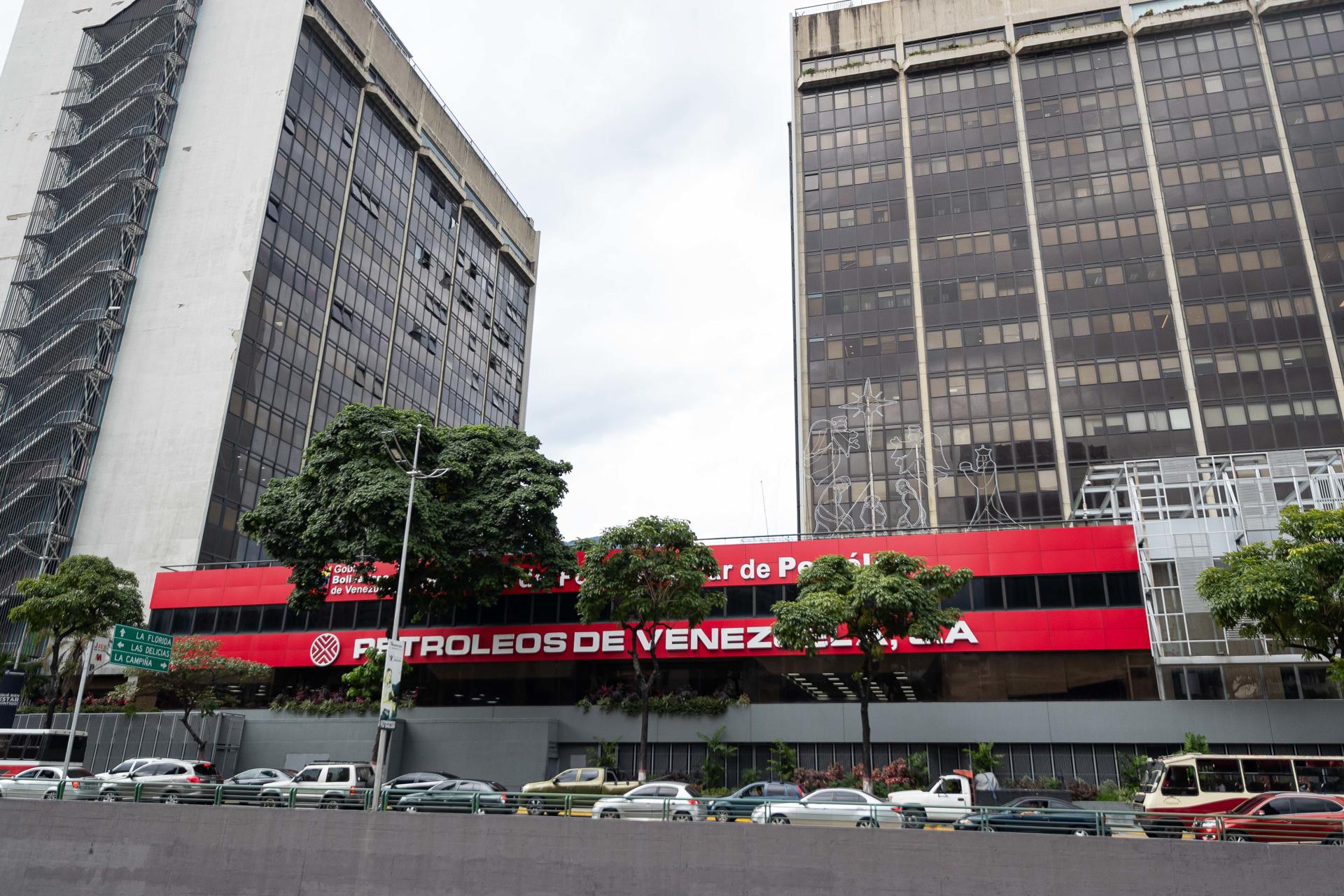 Caracas denuncia ciberataque en medio de «estrategia» de EEUU para hacerse con su petróleo