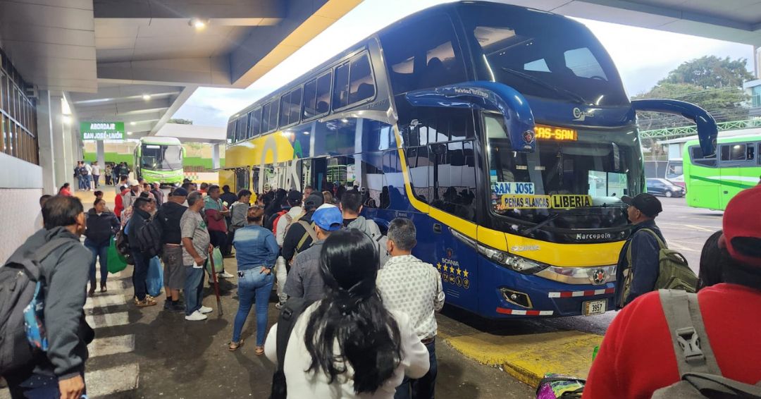 Nicaragüenses en Costa Rica viajan a Nicaragua por Semana Santa