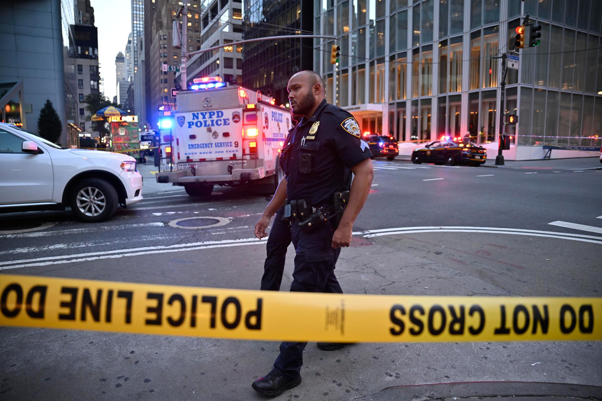 El autor del tiroteo de Nueva York tenía como objetivo las oficinas de NFL, según alcalde