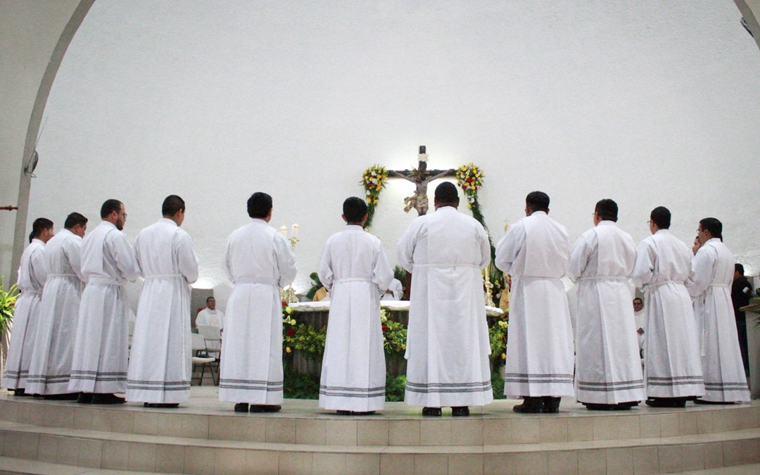 Ortega empuja al exilio a 34 sacerdotes en los primeros cuatro meses del 2024