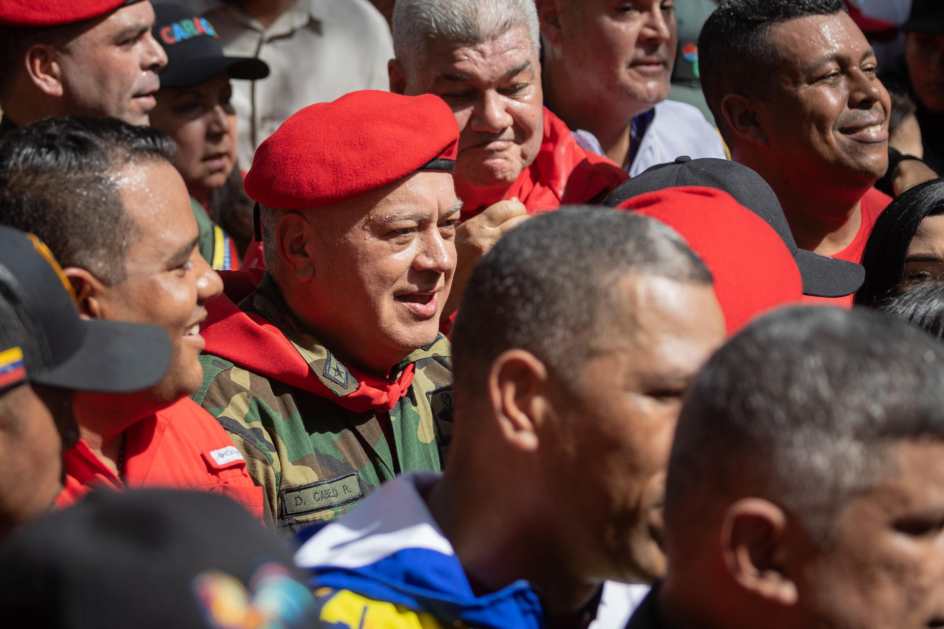 Venezuela anuncia el despliegue de 15.000 efectivos en estados fronterizos con Colombia