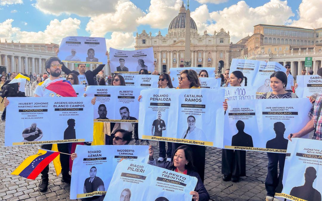 Venezolanos piden en Roma la liberación de los presos políticos en su país