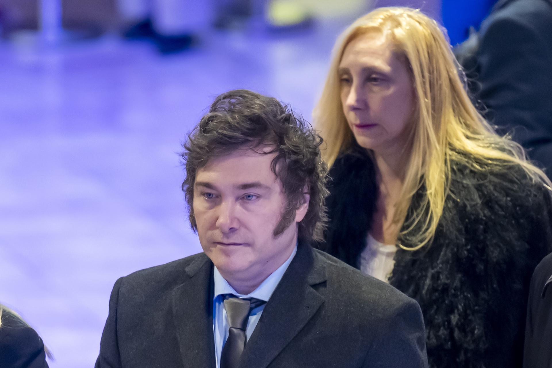 Denuncian a Javier Milei y a su hermana por uso de fondos públicos para su viaje a España