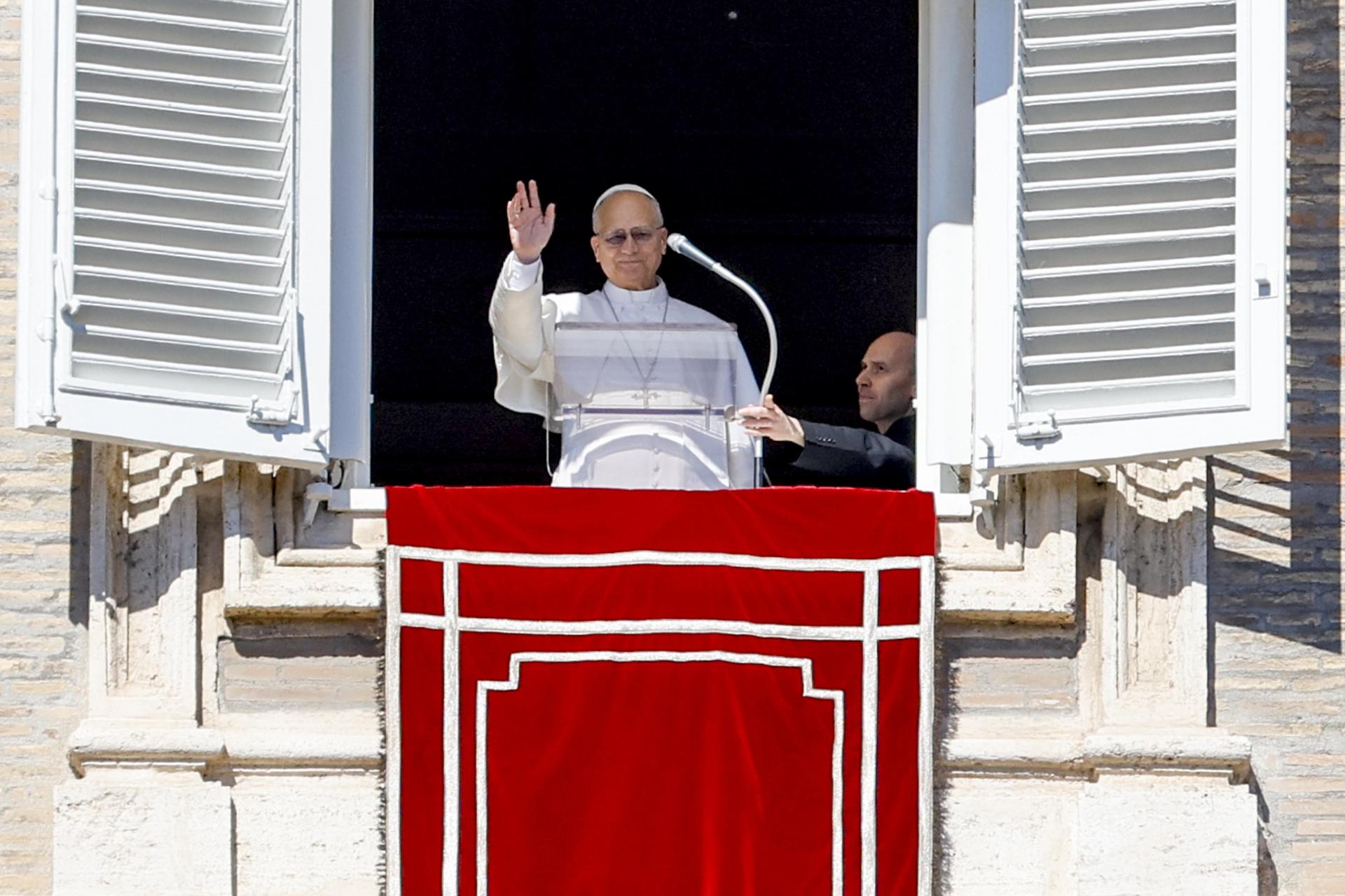 El papa urge a «detener la espiral de violencia» en O. Medio antes de que sea irreparable