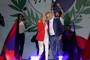 Yamandú Orsi gana las elecciones en un Uruguay