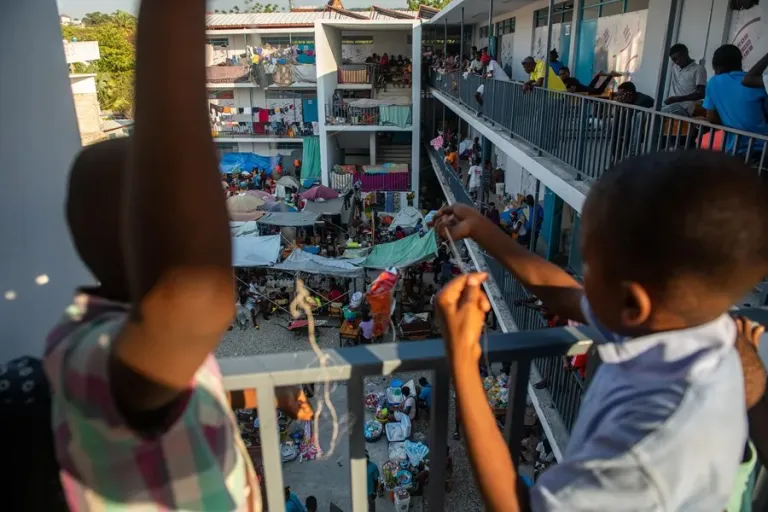 Lucha de Trump contra el TPS implica violencia o separación para 130.000 niños de Haití