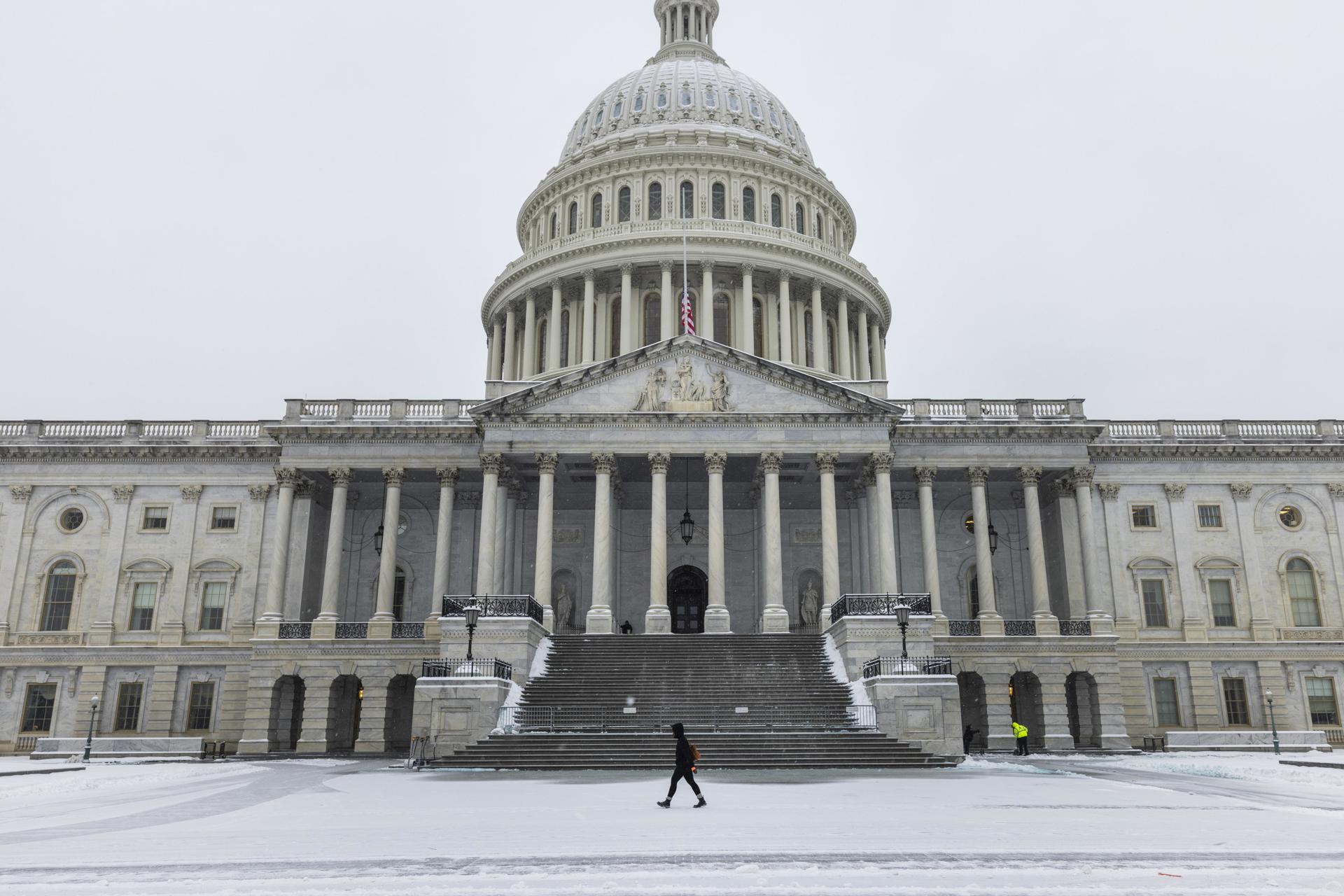 Congreso certifica el triunfo de Trump, cuatro años después del asalto al Capitolio que sacudió a EE.UU.