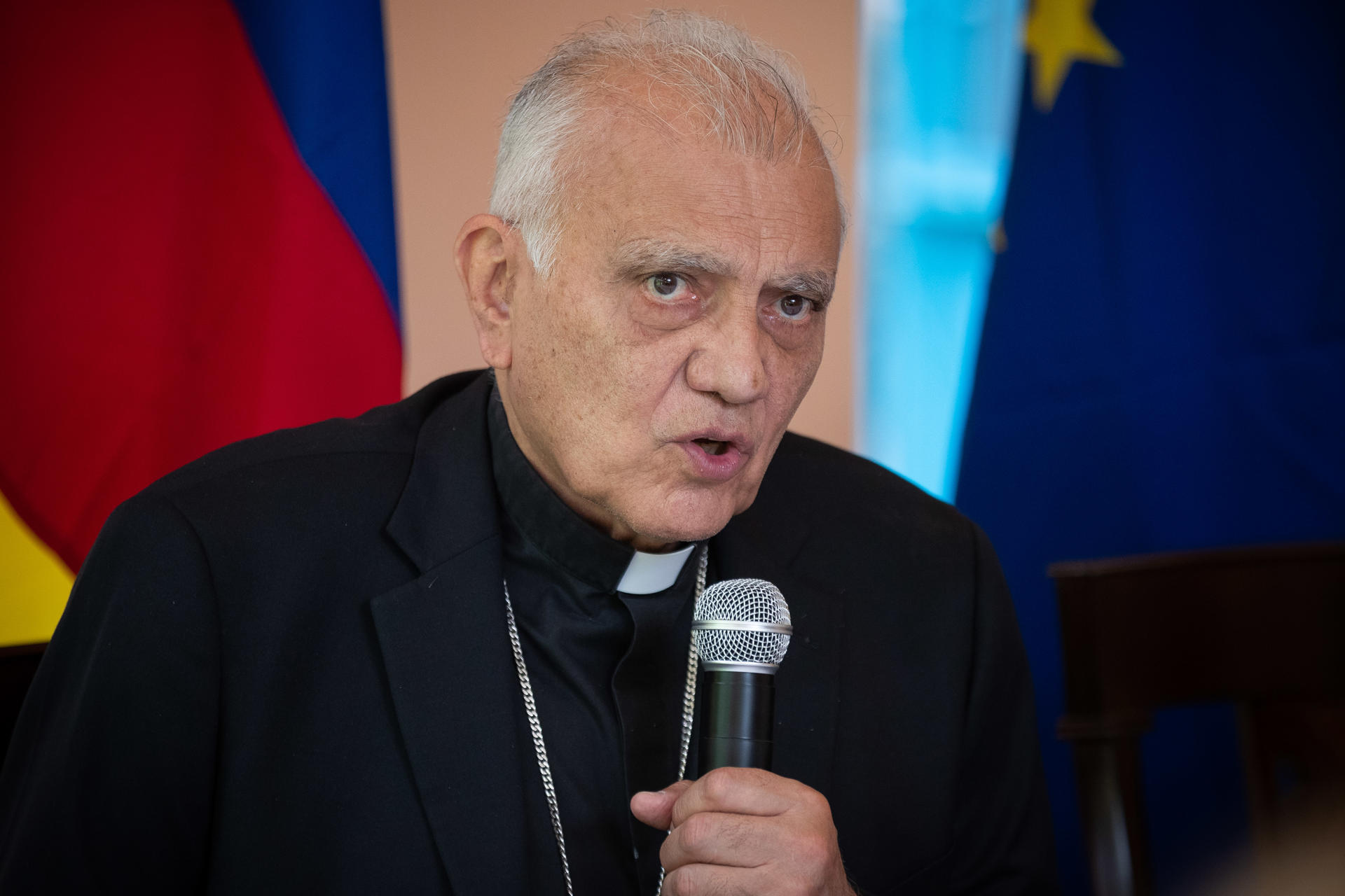 Anulan pasaporte de cardenal venezolano Porras antes de viajar, denuncian fuentes cercanas