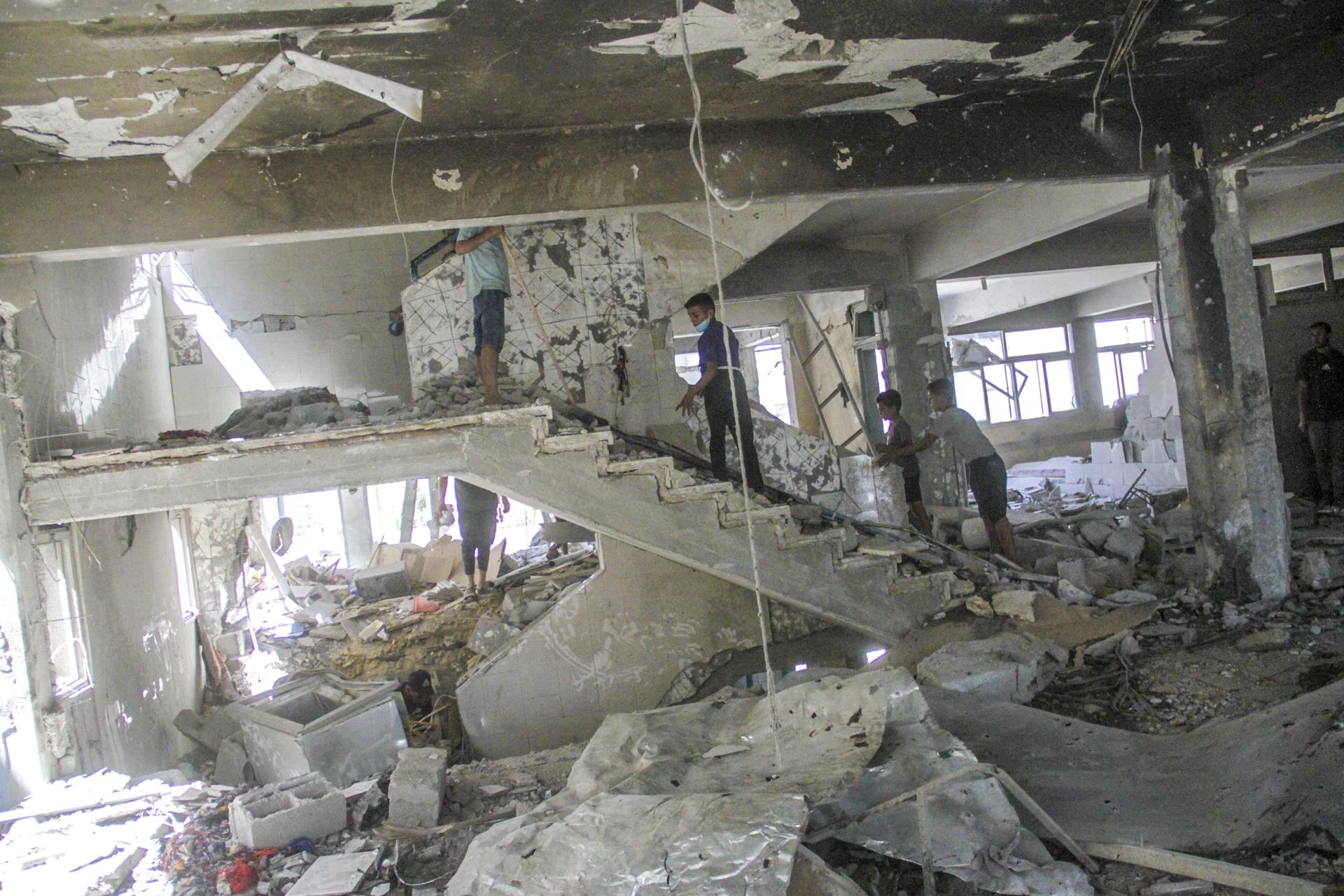 Al menos 7 muertos tras un nuevo ataque israelí contra una escuela en el norte de Gaza