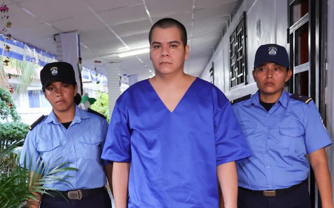 Madre del doctor Yerri Estrada: «Hijo de mi alma, cómo dueles. No tienes nada de qué avergonzarte, no has cometido ningún delito»