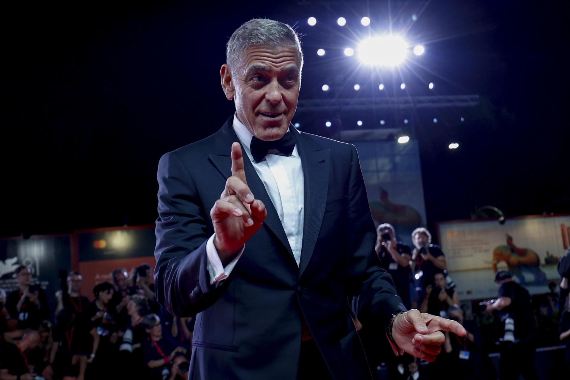 George Clooney responde a Trump que dejará la política si él también lo hace