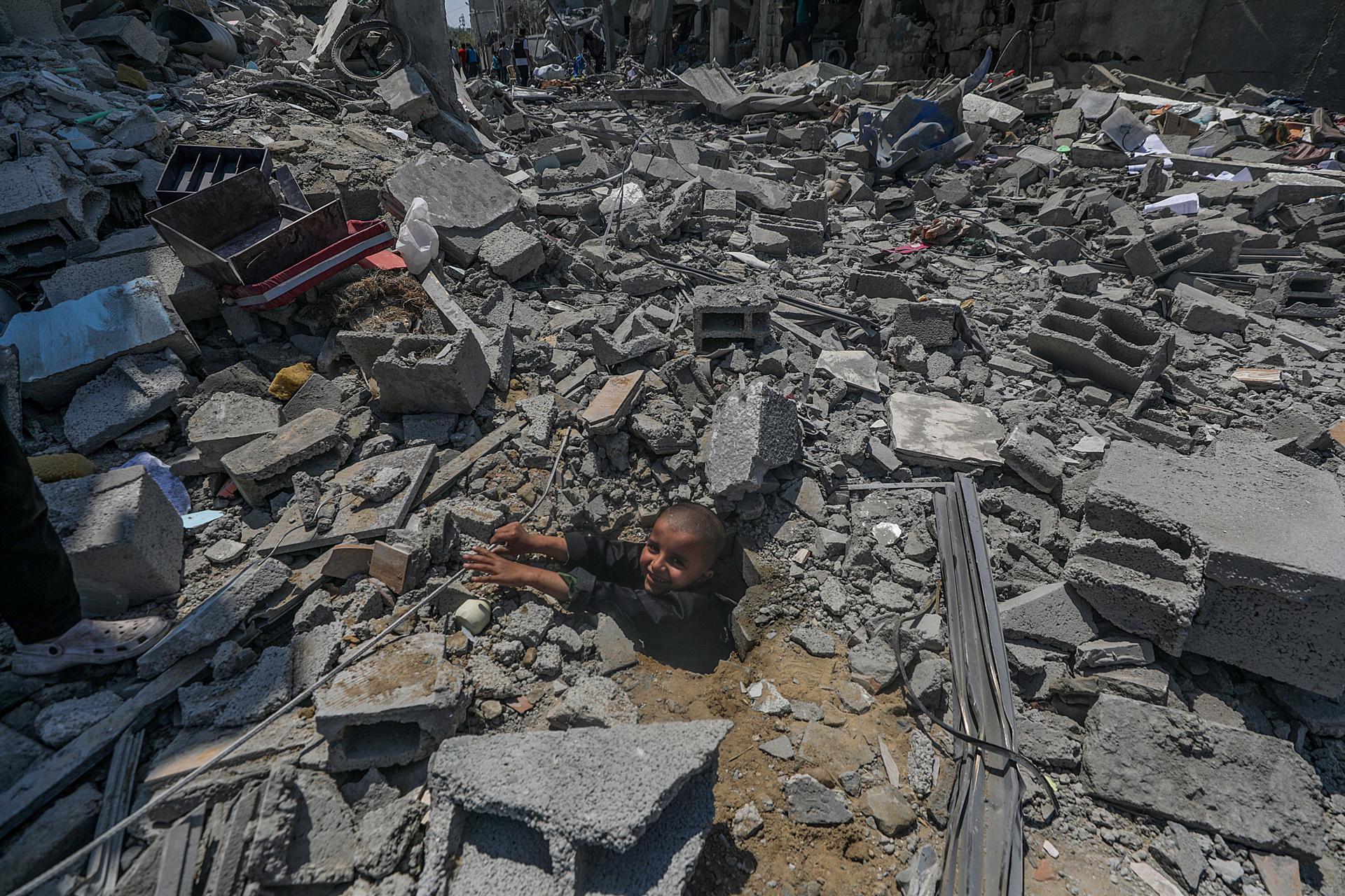 Continúa incertidumbre sobre respuesta de Israel a Irán, tras un día de bombardeos en Gaza