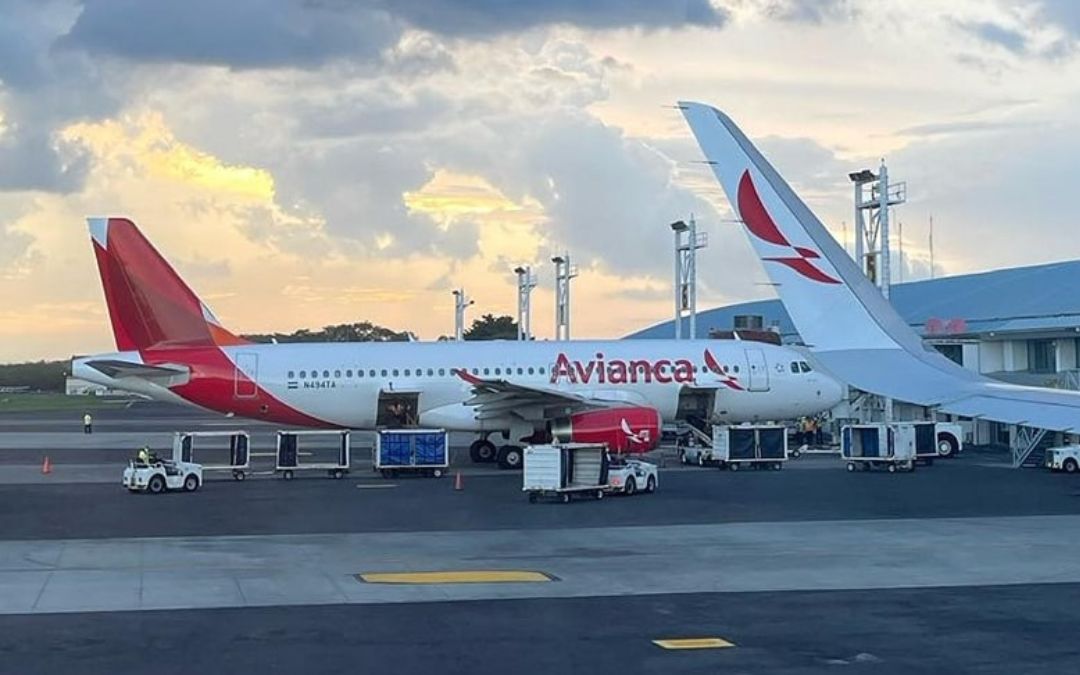 Avianca no aceptará a menores de 14 años sin acompañantes en sus vuelos