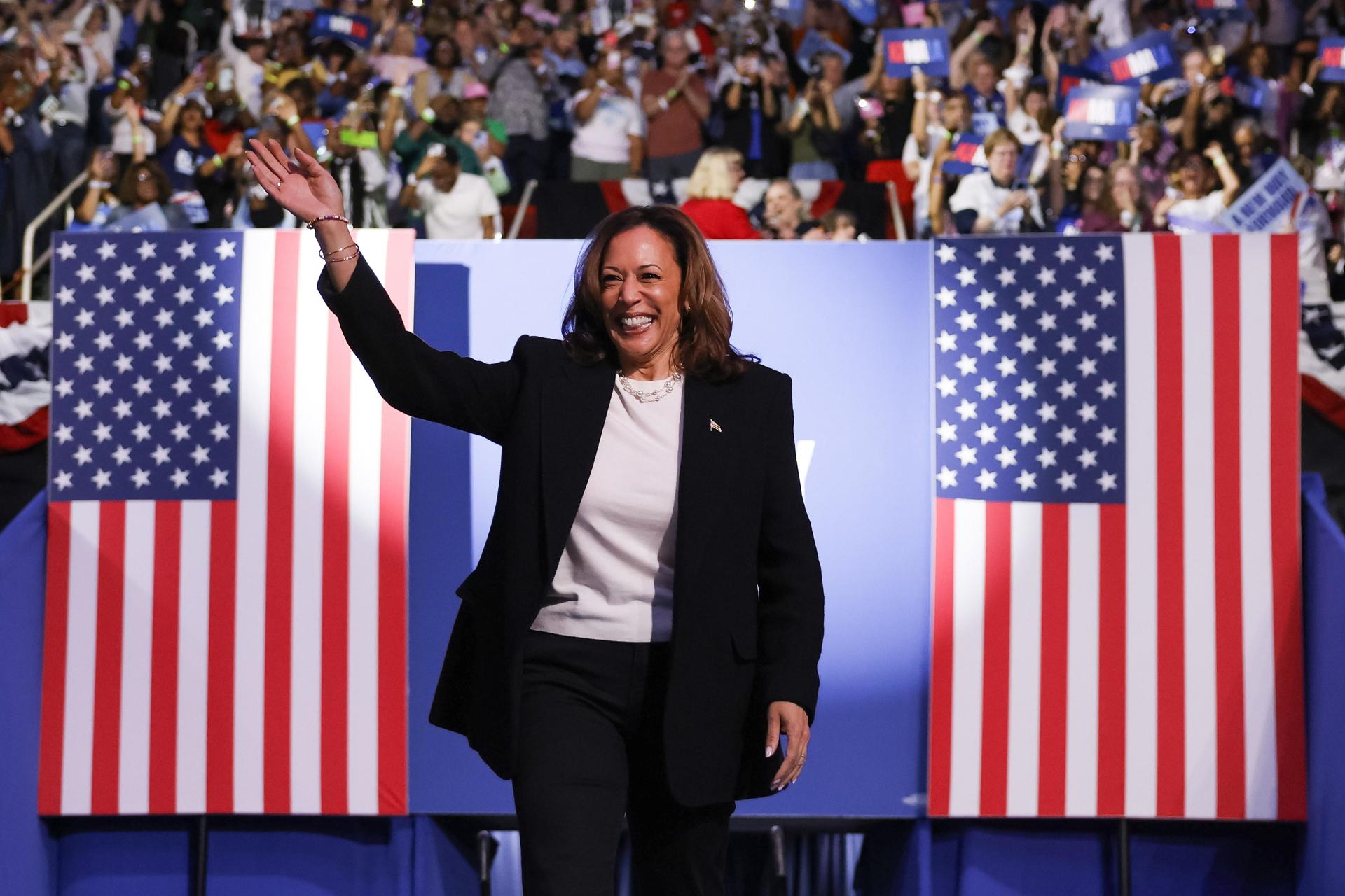 Harris expresa confianza en el Servicio Secreto y critica retórica antimigrante de Trump