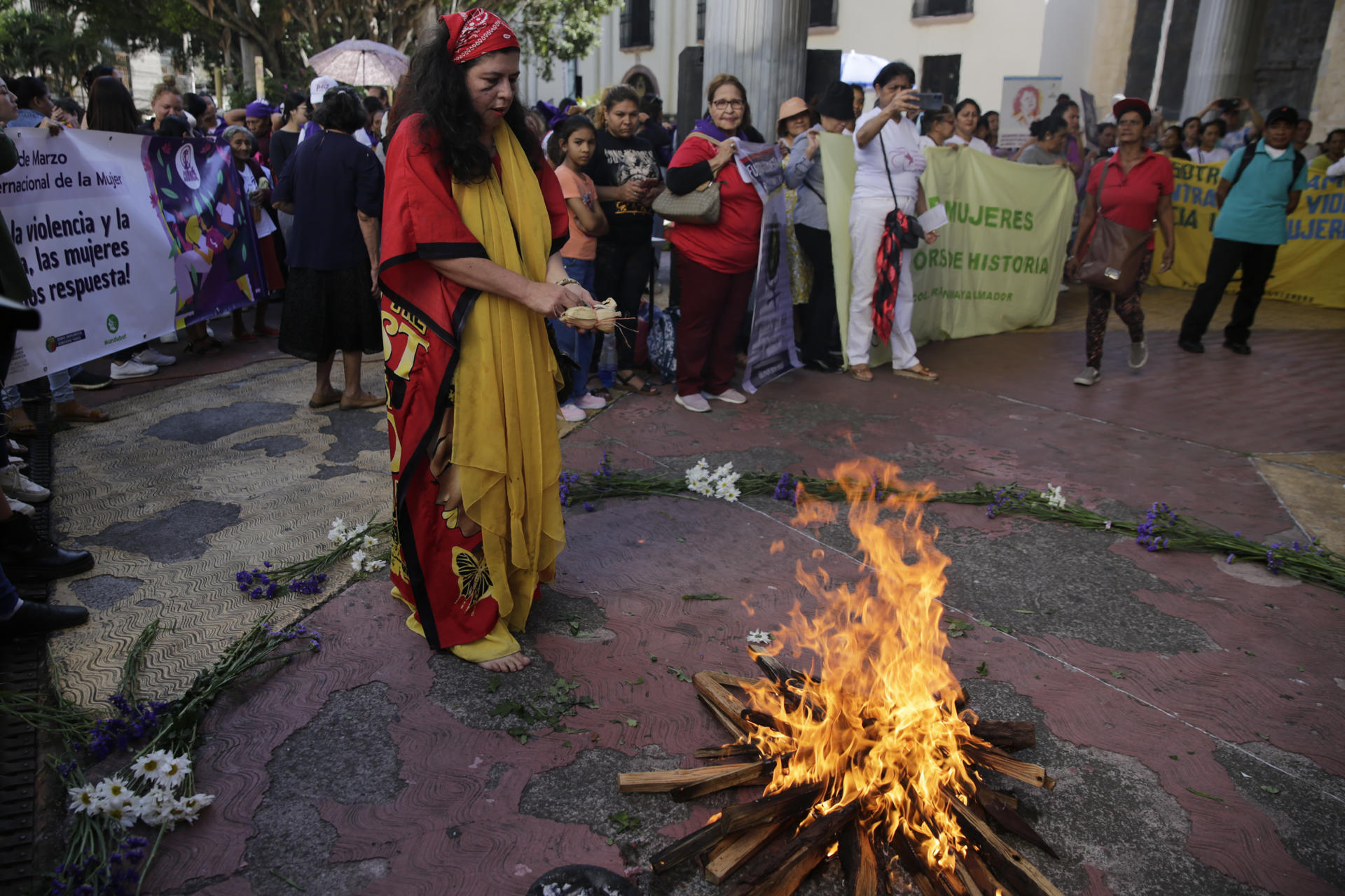 Mujeres en Honduras protestan contra la impunidad y la persistente violencia de género