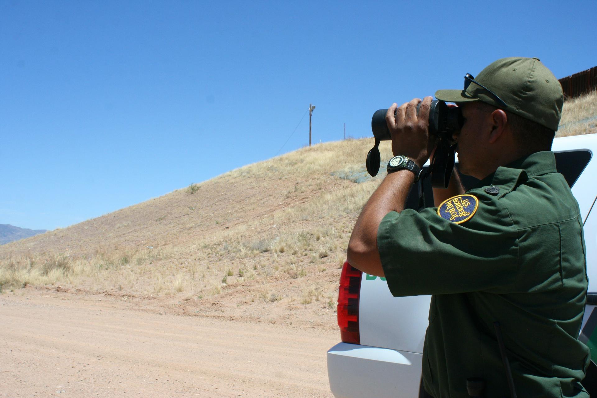 EE.UU. reporta baja de un 85% de los cruces migratorios fronterizos en los primeros 11 días del nuevo Gobierno Trump