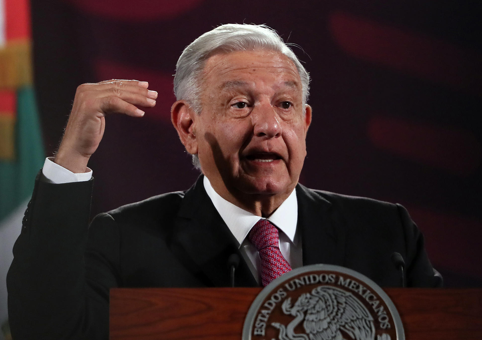 López Obrador afirma que no invitar al rey de España es para que haya «respeto a México»