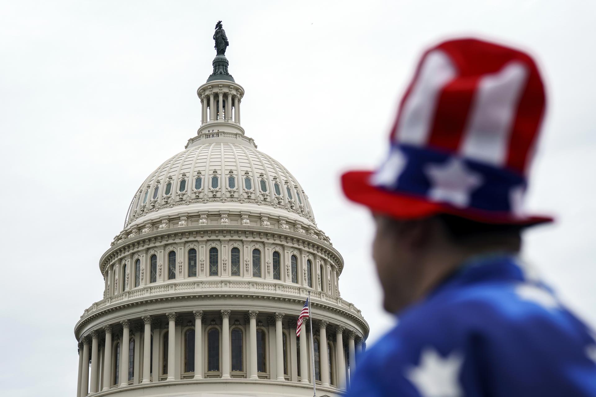 Cámara Baja inicia debate sobre plan fiscal de Trump con reto de aprobarlo para el viernes